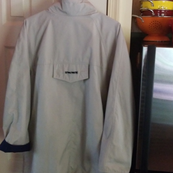 CS Signature Coat - Picture 7 of 12